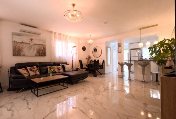 Rynek wtórny - Szeregowiec - Torrevieja - El Acequión - Los Náufragos