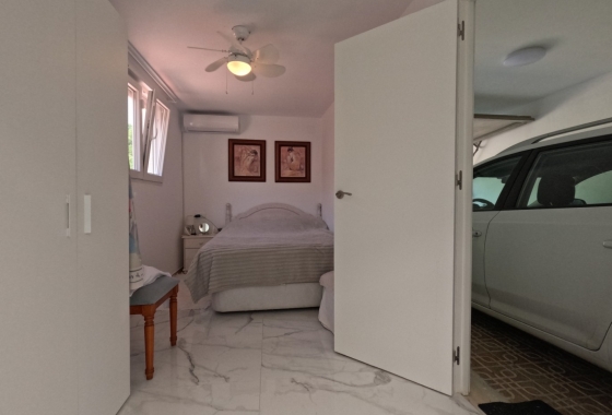 Rynek wtórny - Szeregowiec - Torrevieja - El Acequión - Los Náufragos