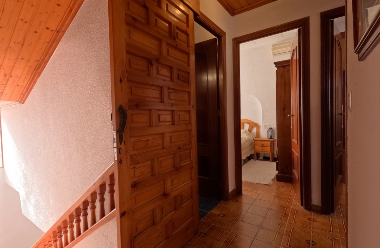 Rynek wtórny - Szeregowiec - Torrevieja - El Acequión - Los Náufragos