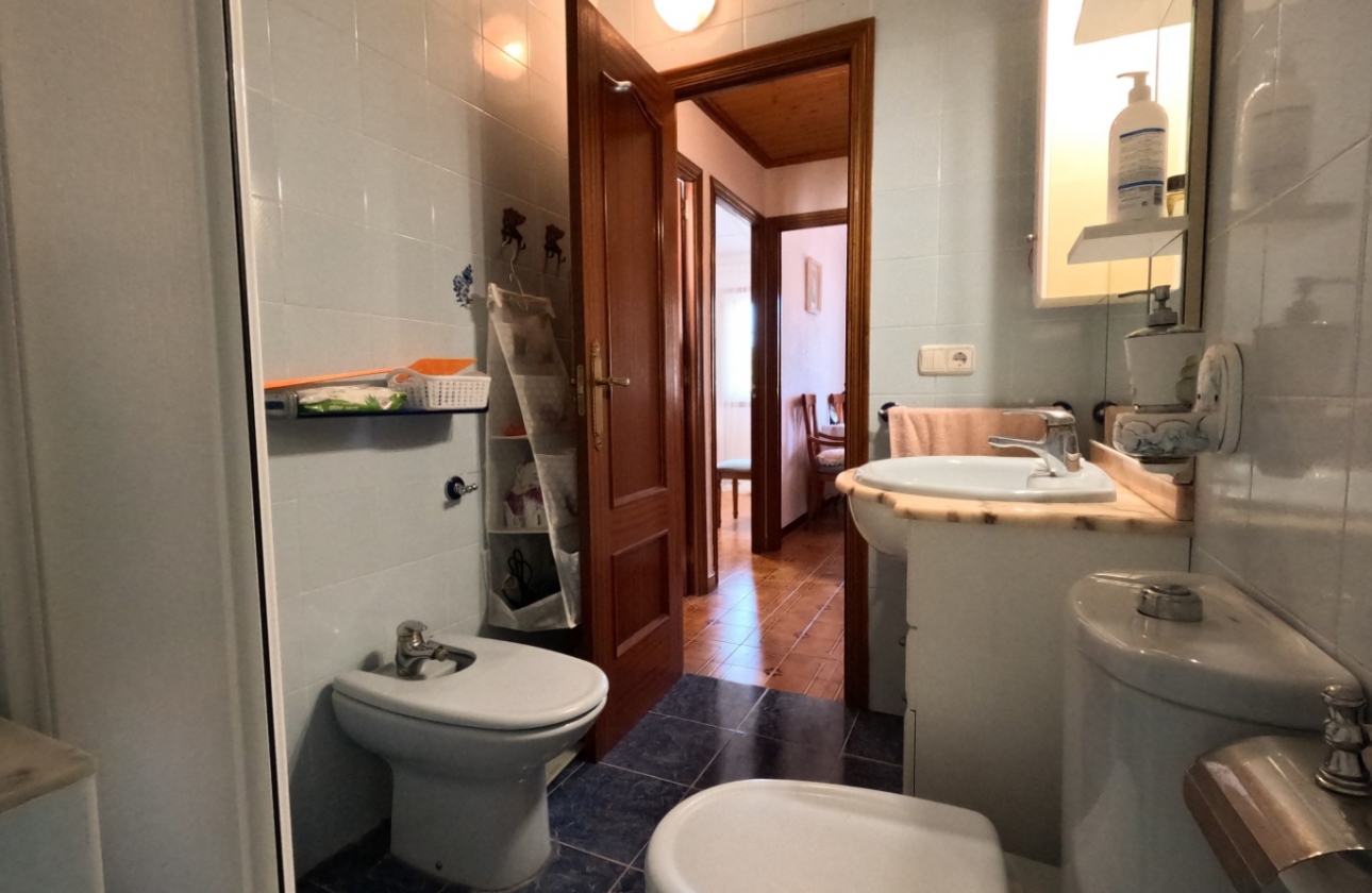 Rynek wtórny - Szeregowiec - Torrevieja - El Acequión - Los Náufragos