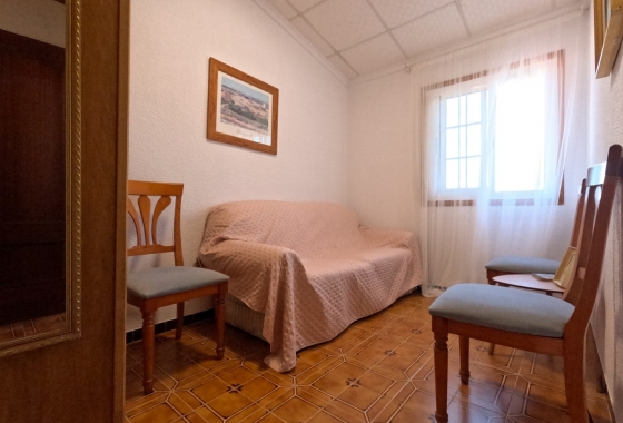 Rynek wtórny - Szeregowiec - Torrevieja - El Acequión - Los Náufragos