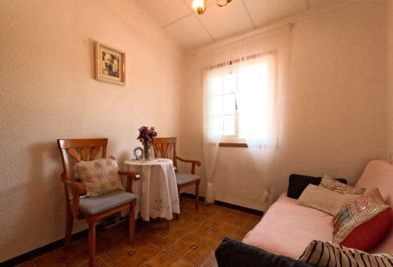 Rynek wtórny - Szeregowiec - Torrevieja - El Acequión - Los Náufragos