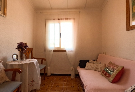 Rynek wtórny - Szeregowiec - Torrevieja - El Acequión - Los Náufragos