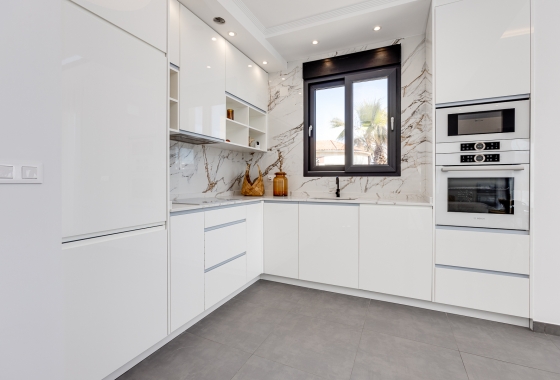 Rynek pierwotny - Detached - Torrevieja - La Mata