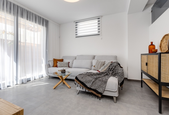 Rynek pierwotny - Detached - Torrevieja - La Mata