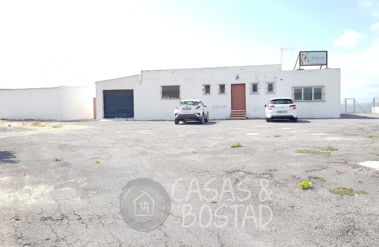 Resale - Country House - Los Montesinos