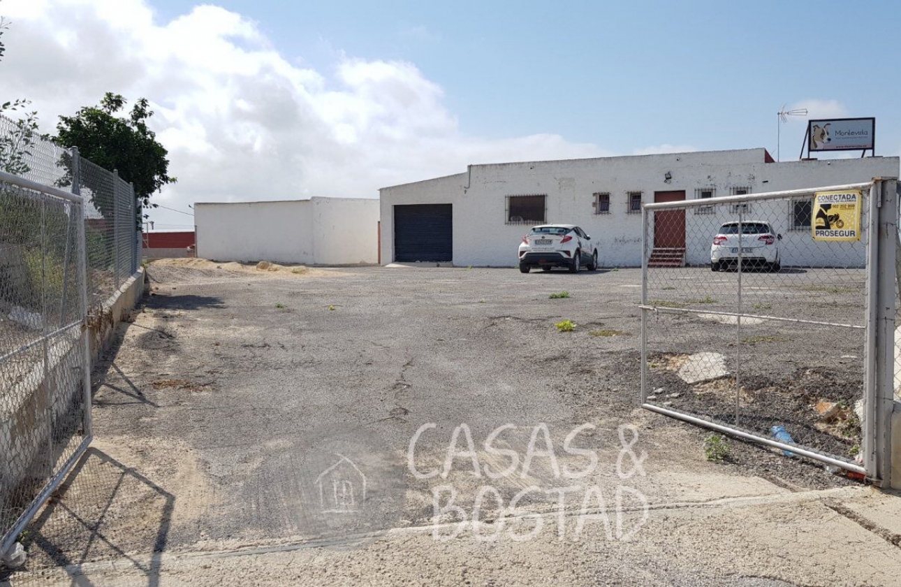 Resale - Country House - Los Montesinos
