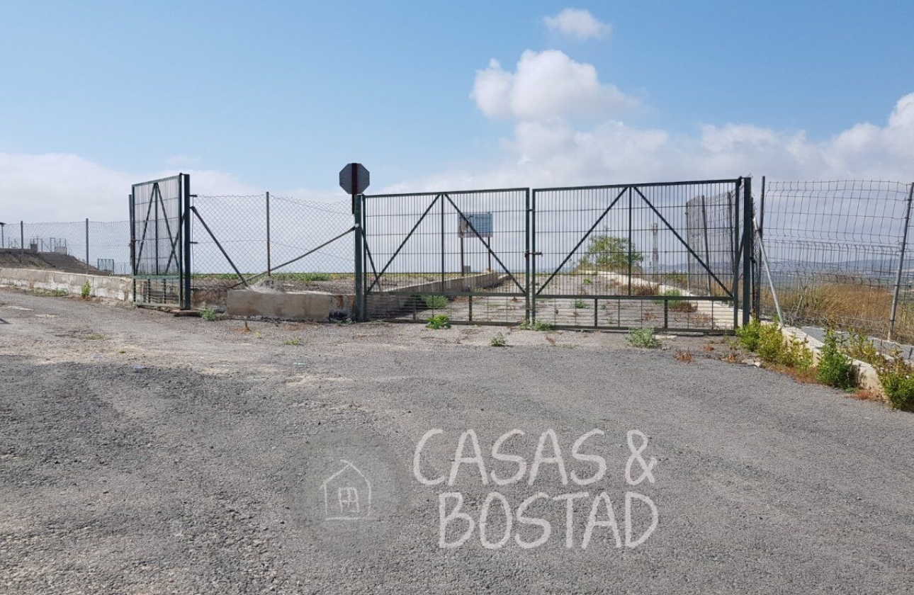 Resale - Country House - Los Montesinos