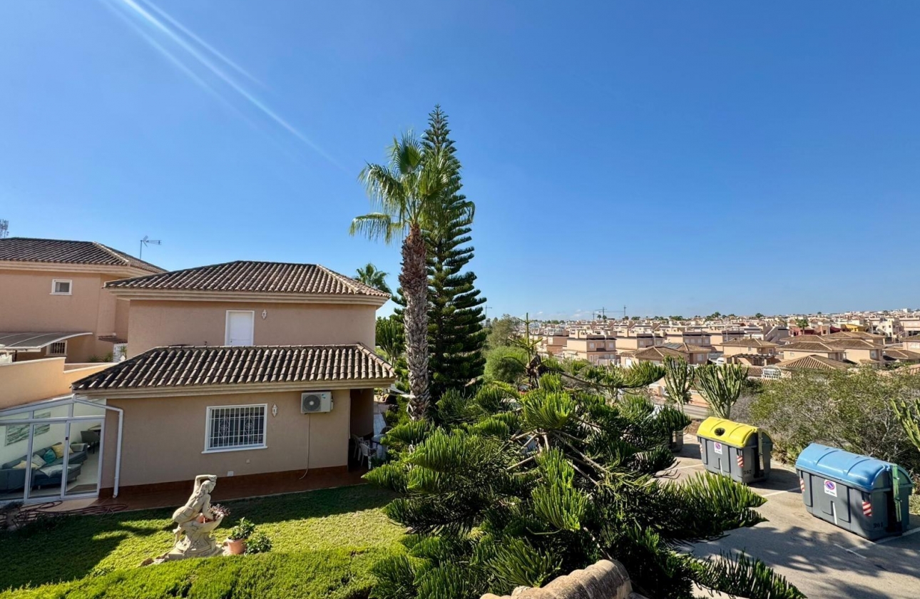 Rynek wtórny - Villa - Torrevieja - Los Altos