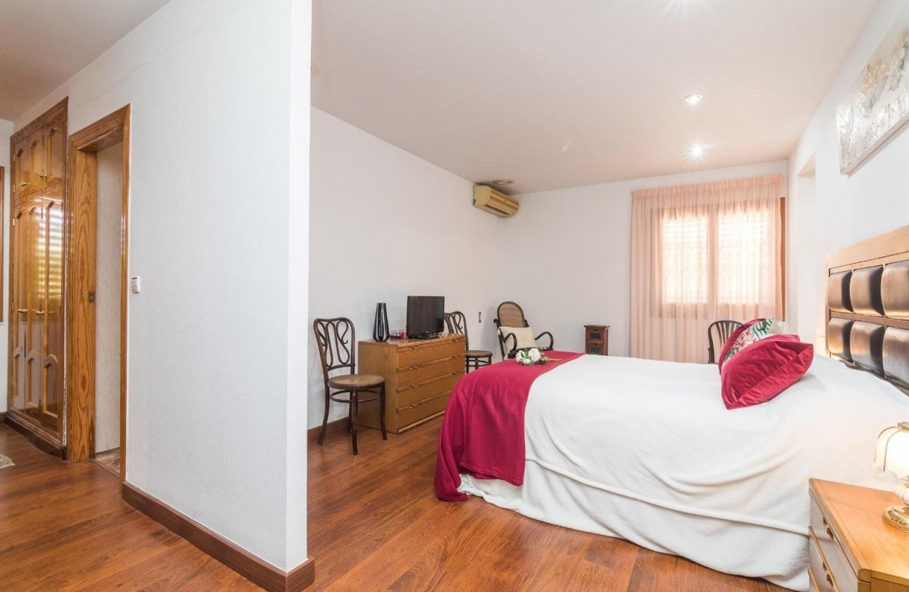 Rynek wtórny - Villa - Elche - Corte Ingles