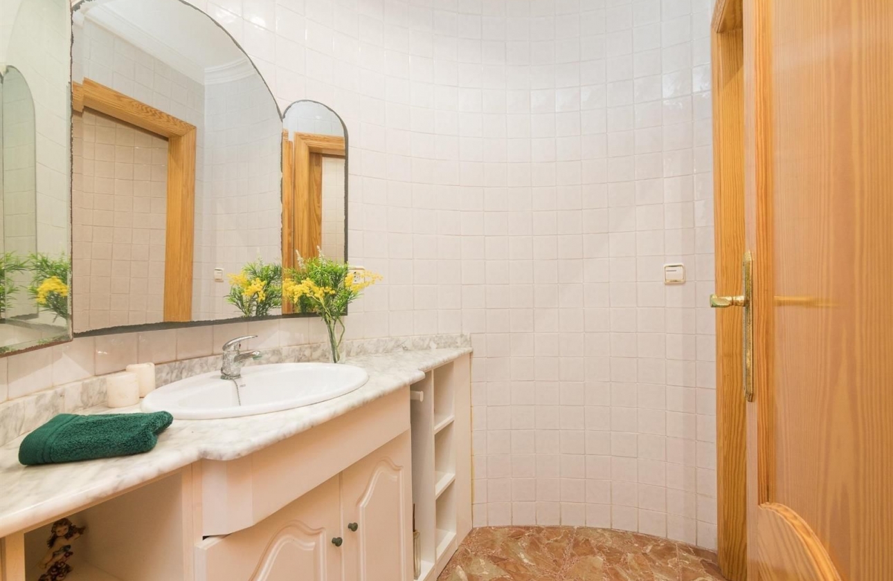 Rynek wtórny - Villa - Elche - Corte Ingles