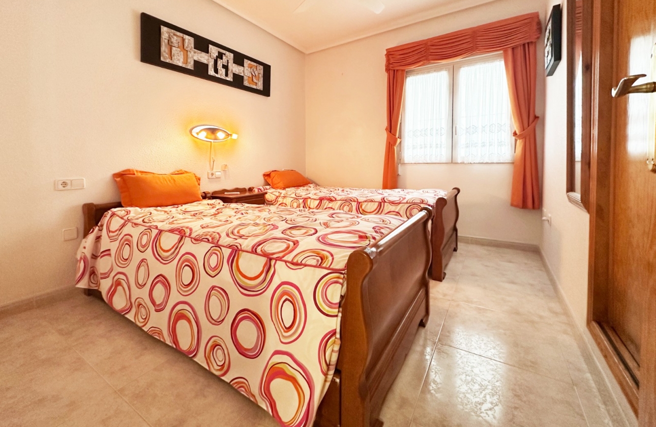 Rynek wtórny - Villa - Orihuela Costa - Playa Flamenca