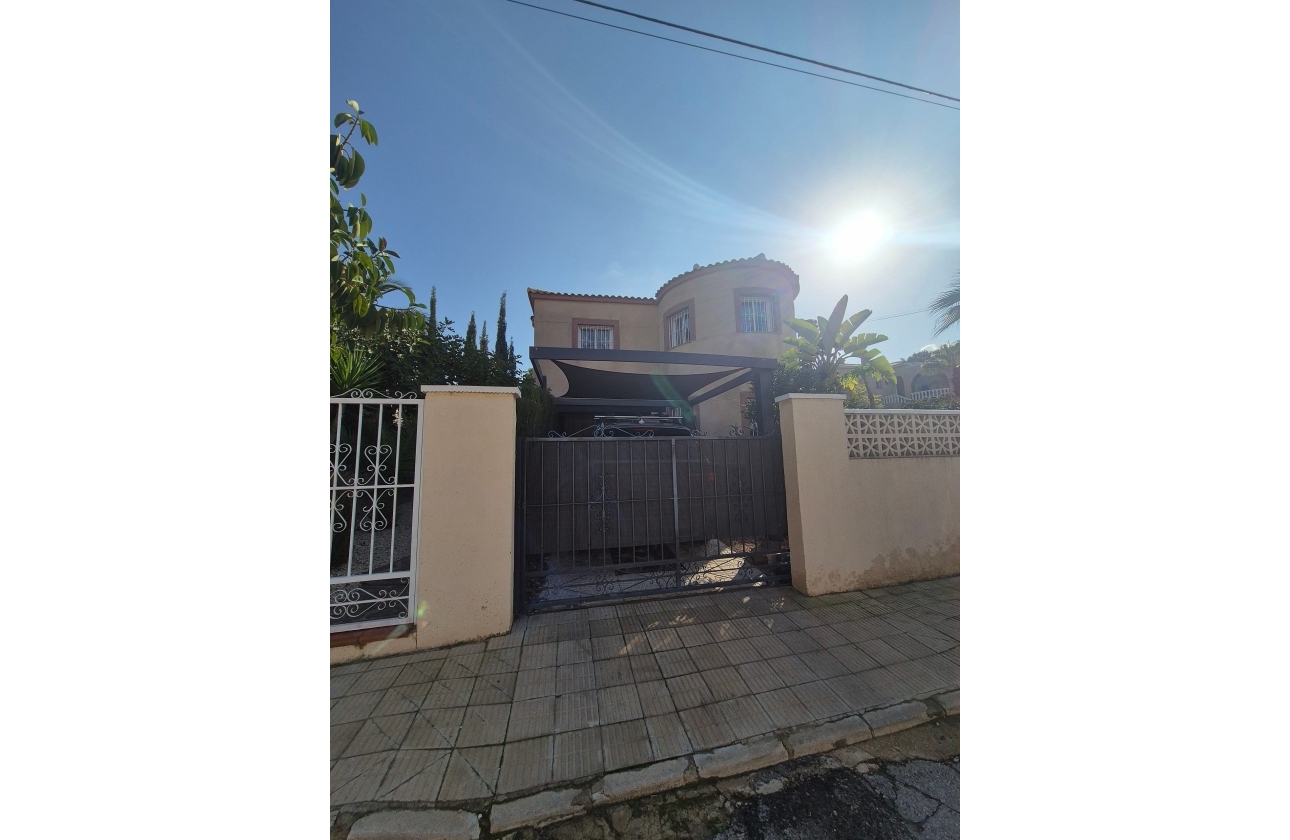 Reventa - Villa - San Miguel de Salinas