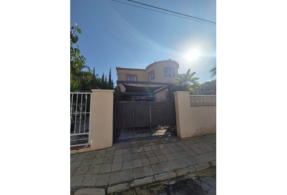 Reventa - Villa - San Miguel de Salinas