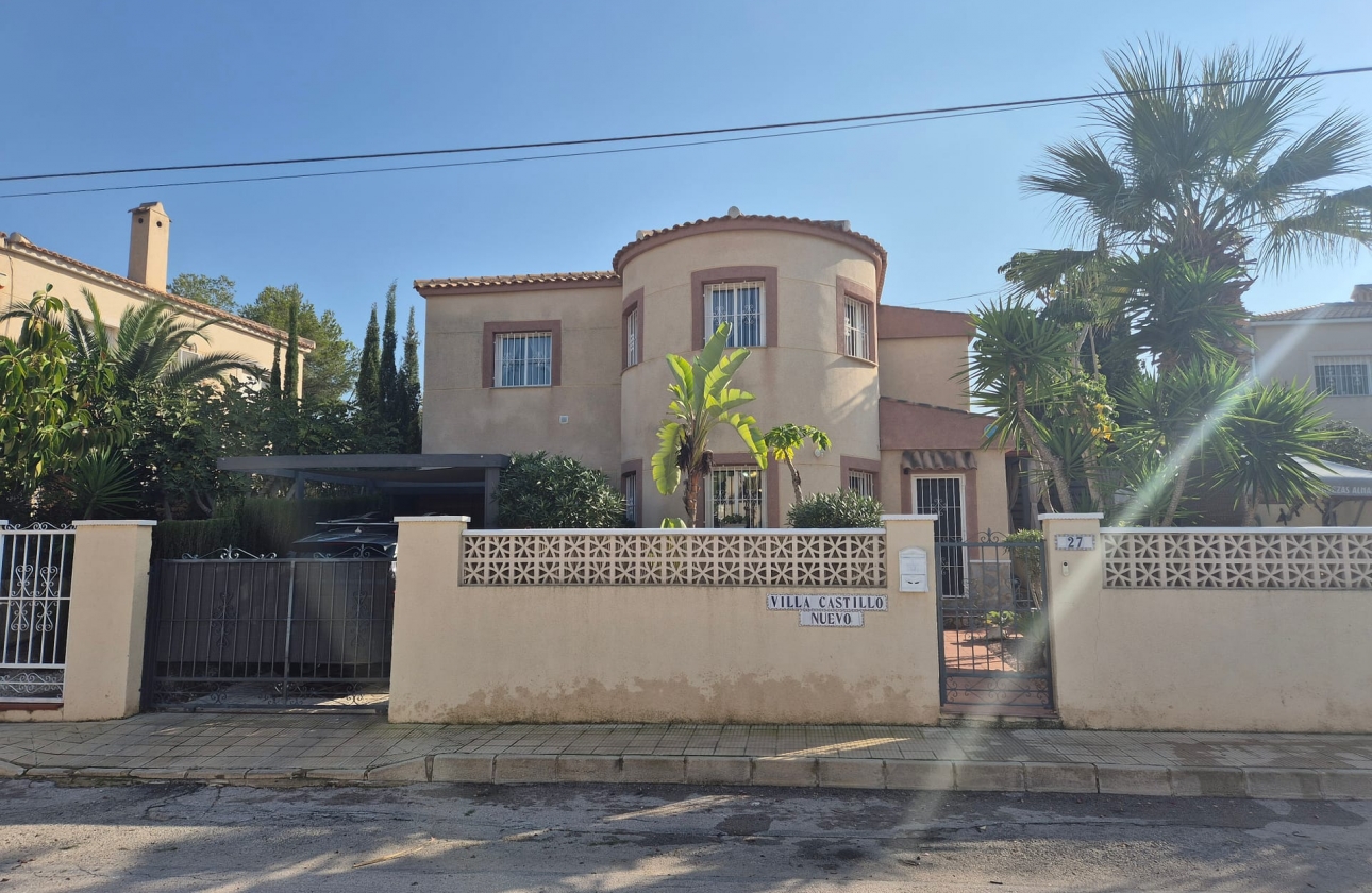 Reventa - Villa - San Miguel de Salinas
