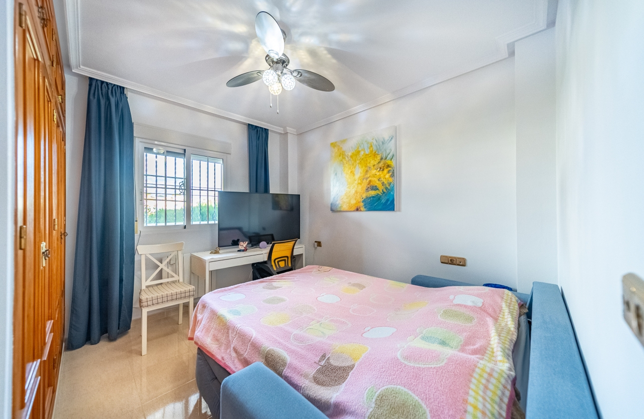 Rynek wtórny - Apartament - Orihuela Costa - Lomas de Cabo Roig