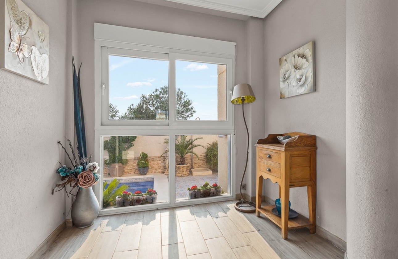 Rynek wtórny - Villa - Orihuela Costa - Playa Flamenca