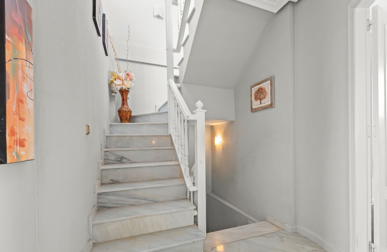 Rynek wtórny - Villa - Orihuela Costa - Playa Flamenca