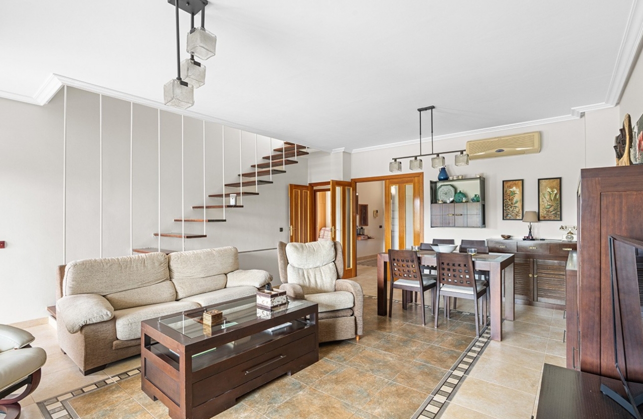 Rynek wtórny - Villa - Alicante - Rebolledo