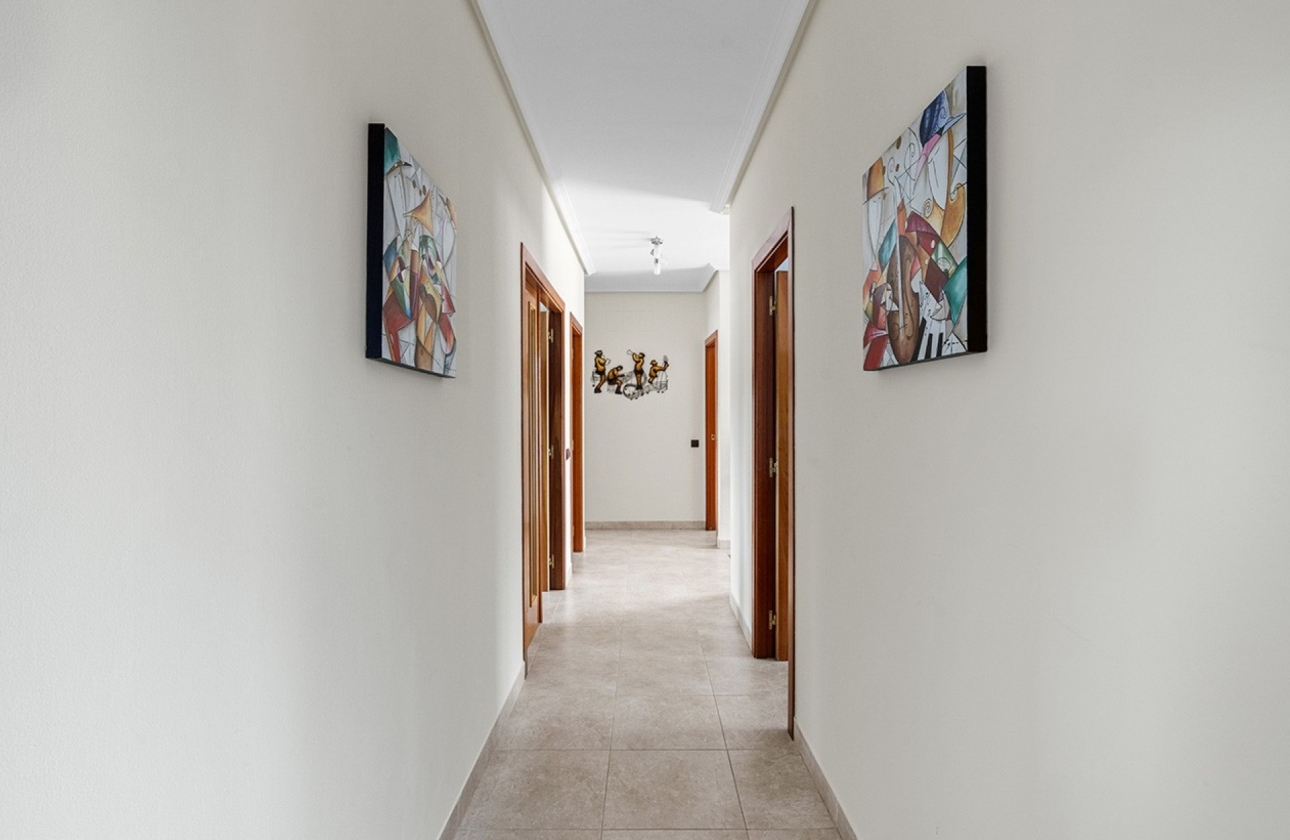 Rynek wtórny - Villa - Alicante - Rebolledo