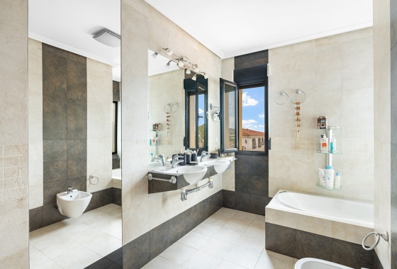 Rynek wtórny - Villa - Alicante - Rebolledo