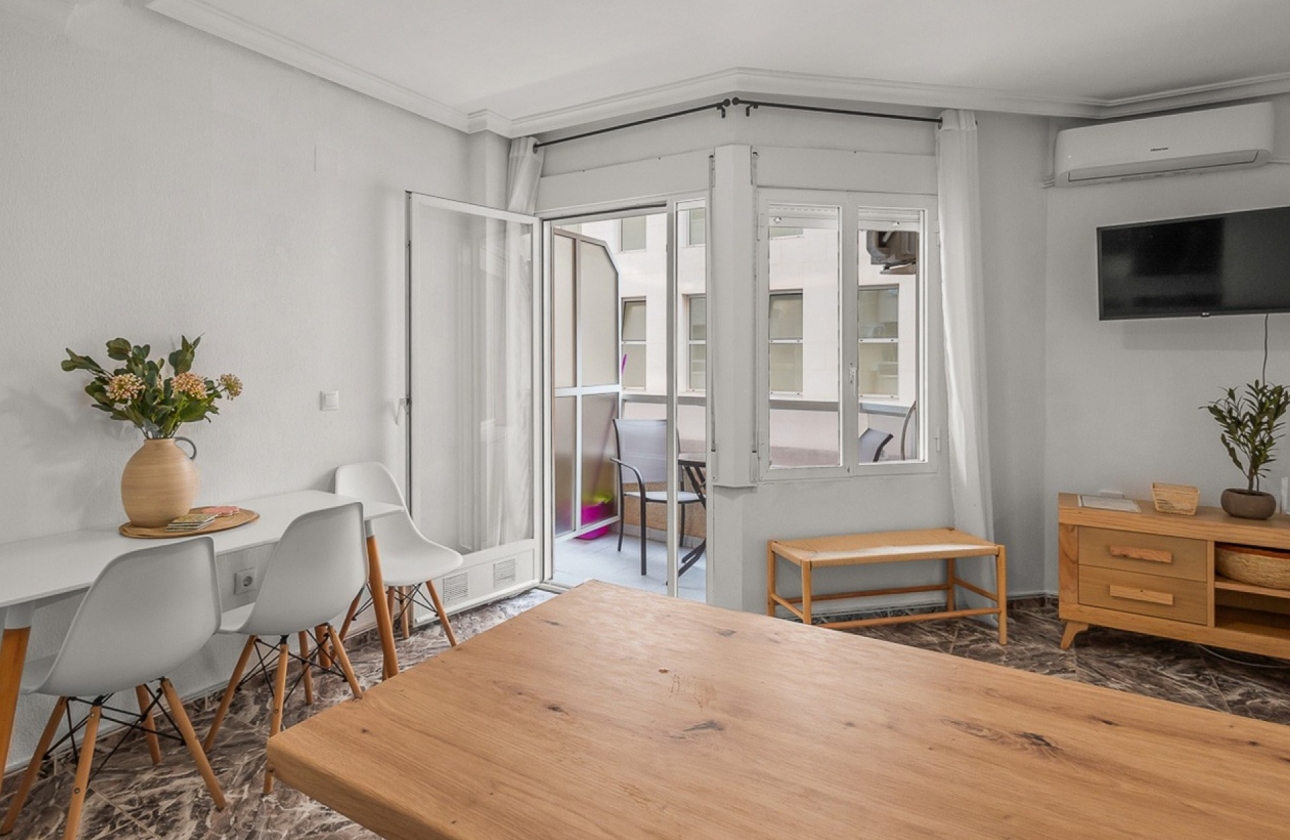 Rynek wtórny - Apartament - Torrevieja - Playa del Cura