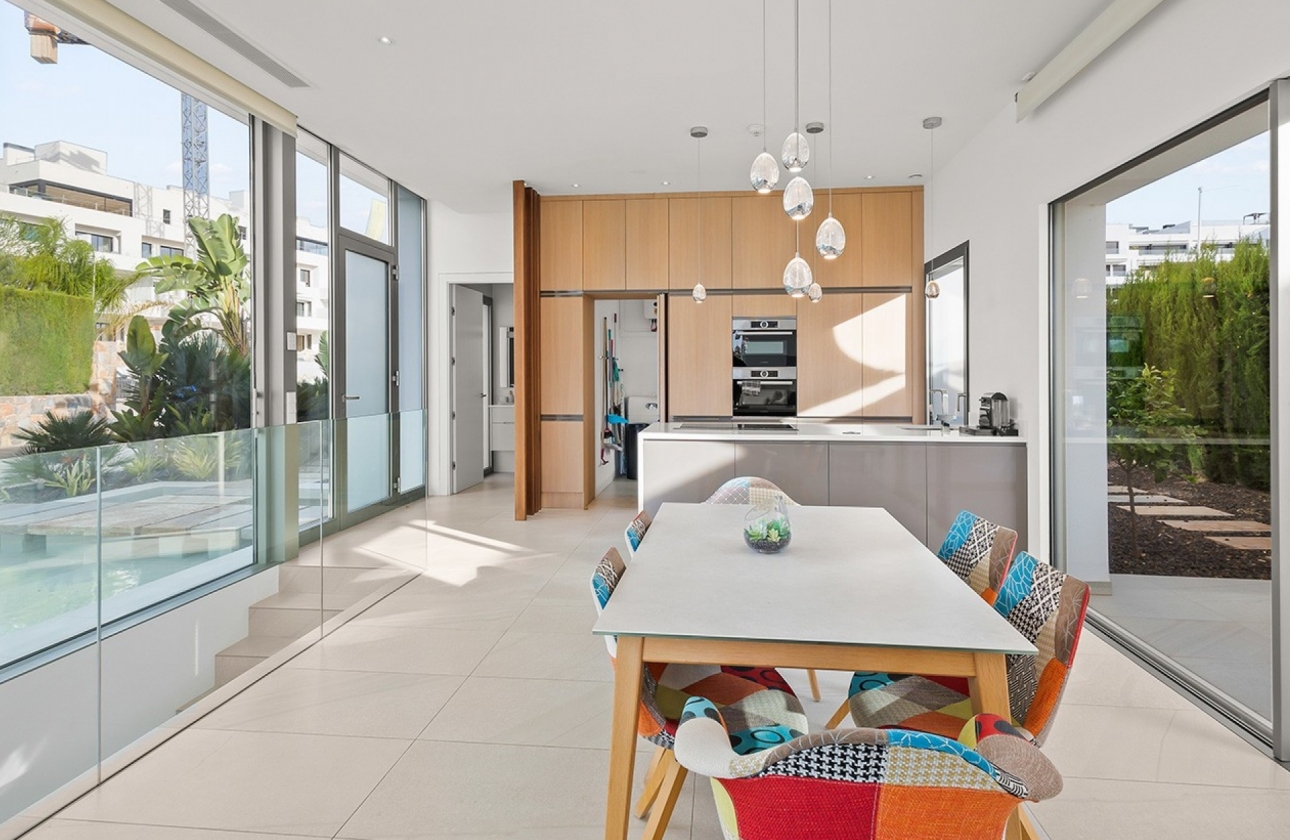 Rynek wtórny - Villa - Orihuela Costa - Las Colinas Golf