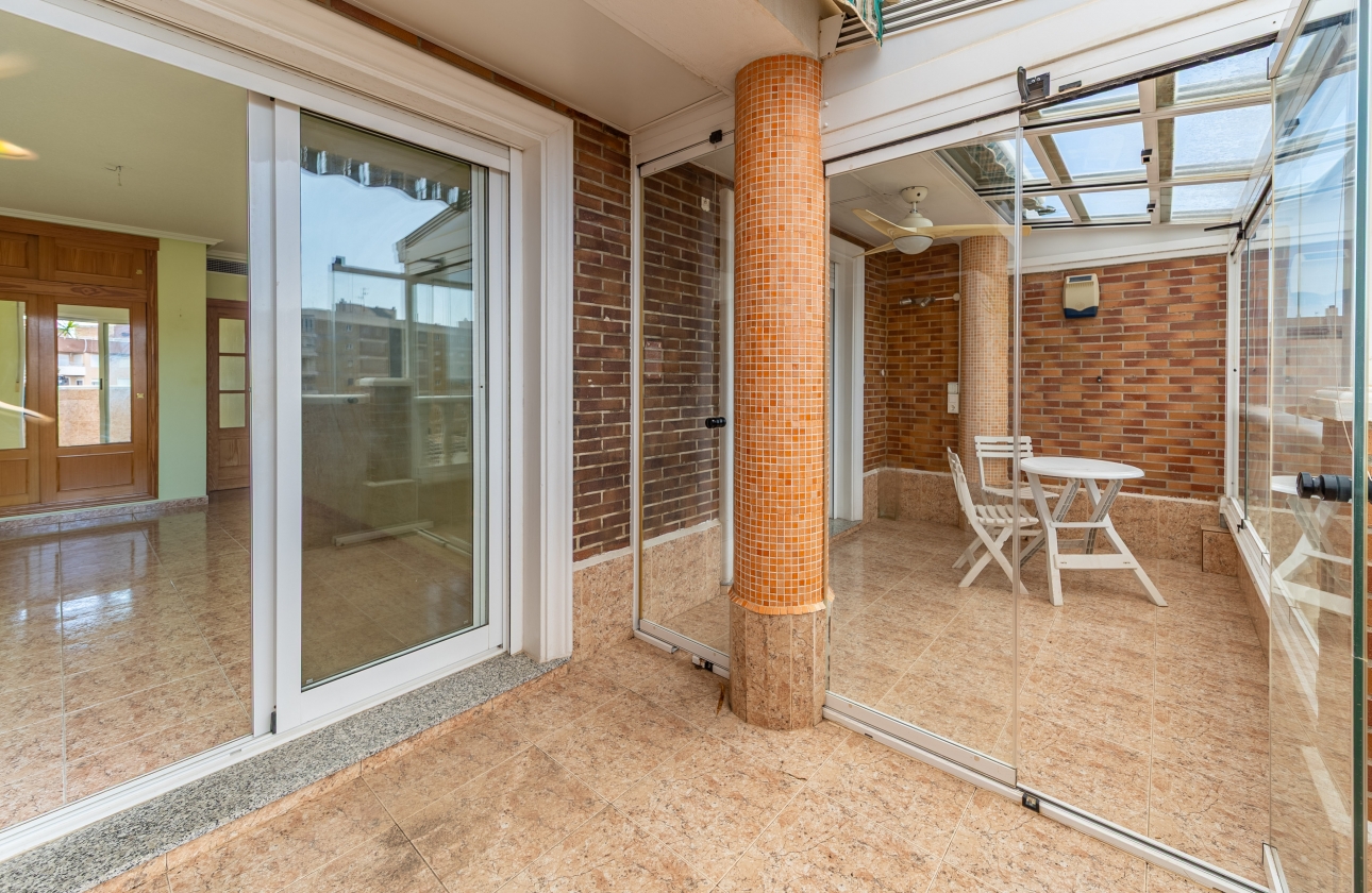 Resale - Penthouse - Torrevieja - Puerto