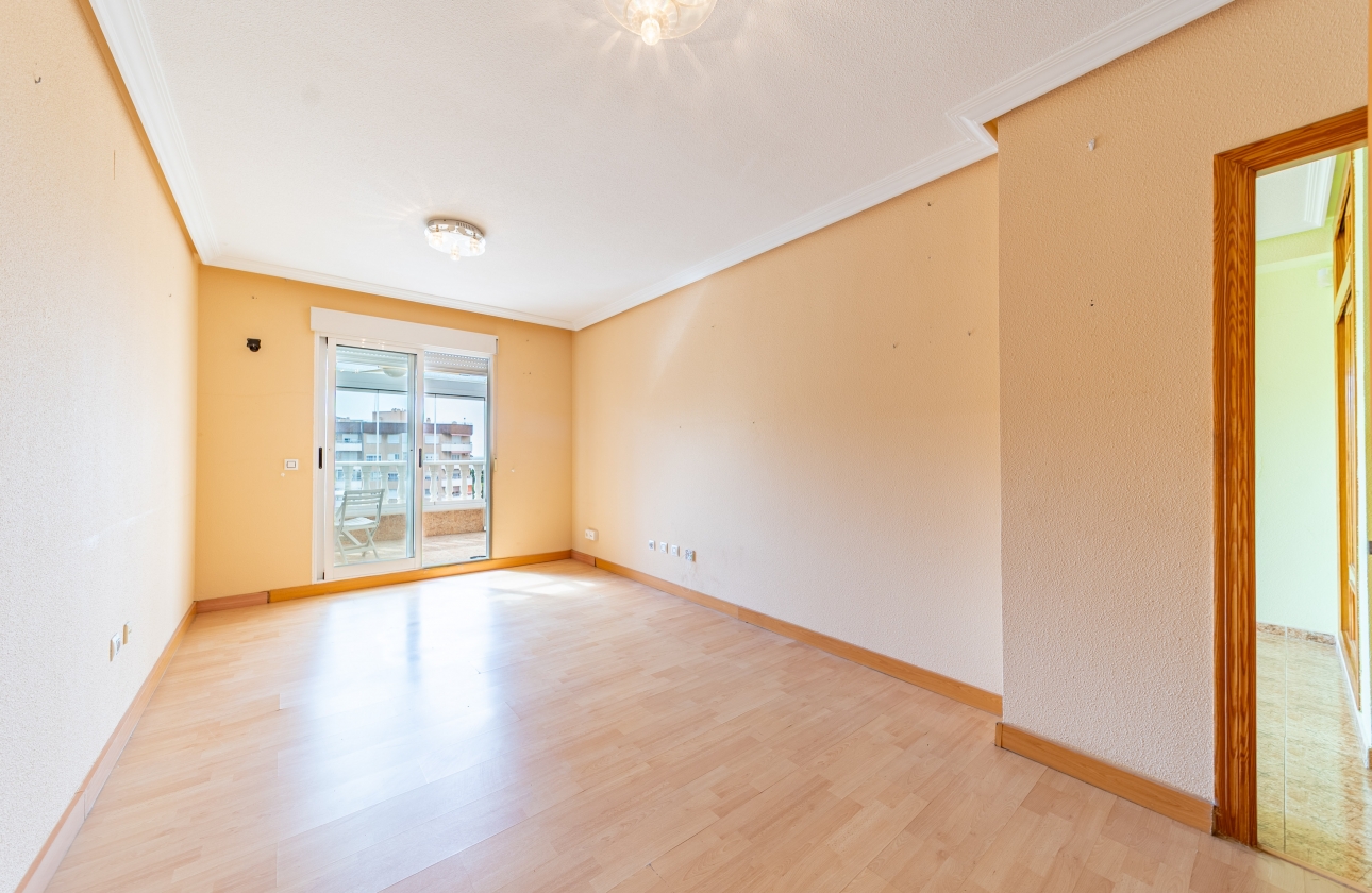 Resale - Penthouse - Torrevieja - Puerto