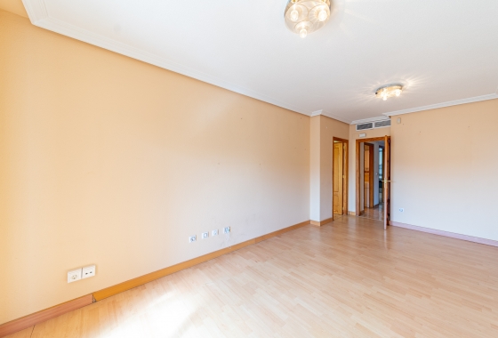 Resale - Penthouse - Torrevieja - Puerto