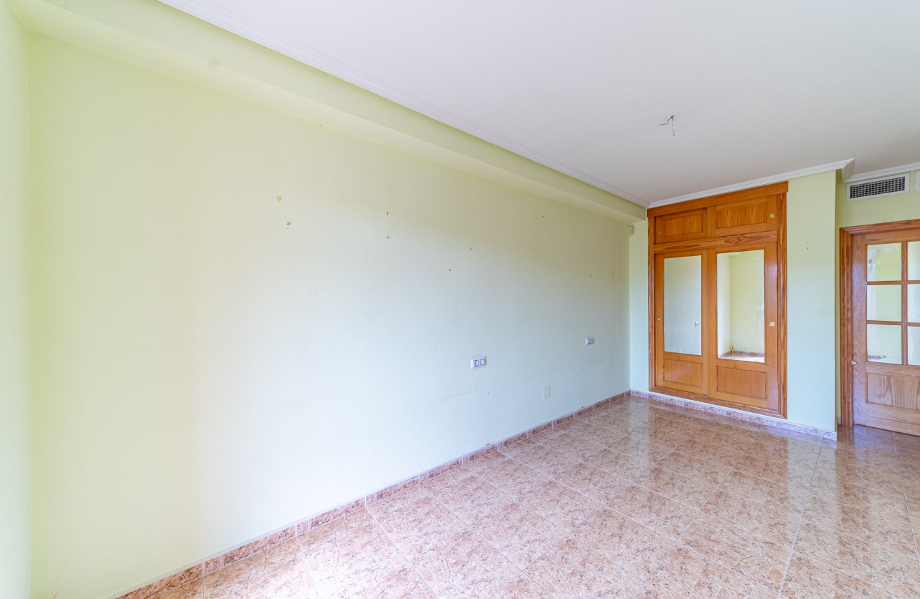 Resale - Penthouse - Torrevieja - Puerto