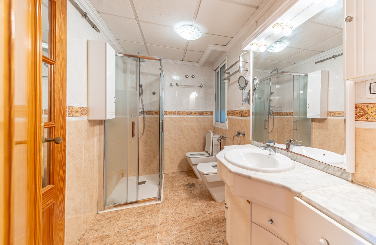 Resale - Penthouse - Torrevieja - Puerto