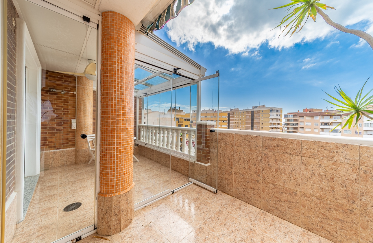 Resale - Penthouse - Torrevieja - Puerto