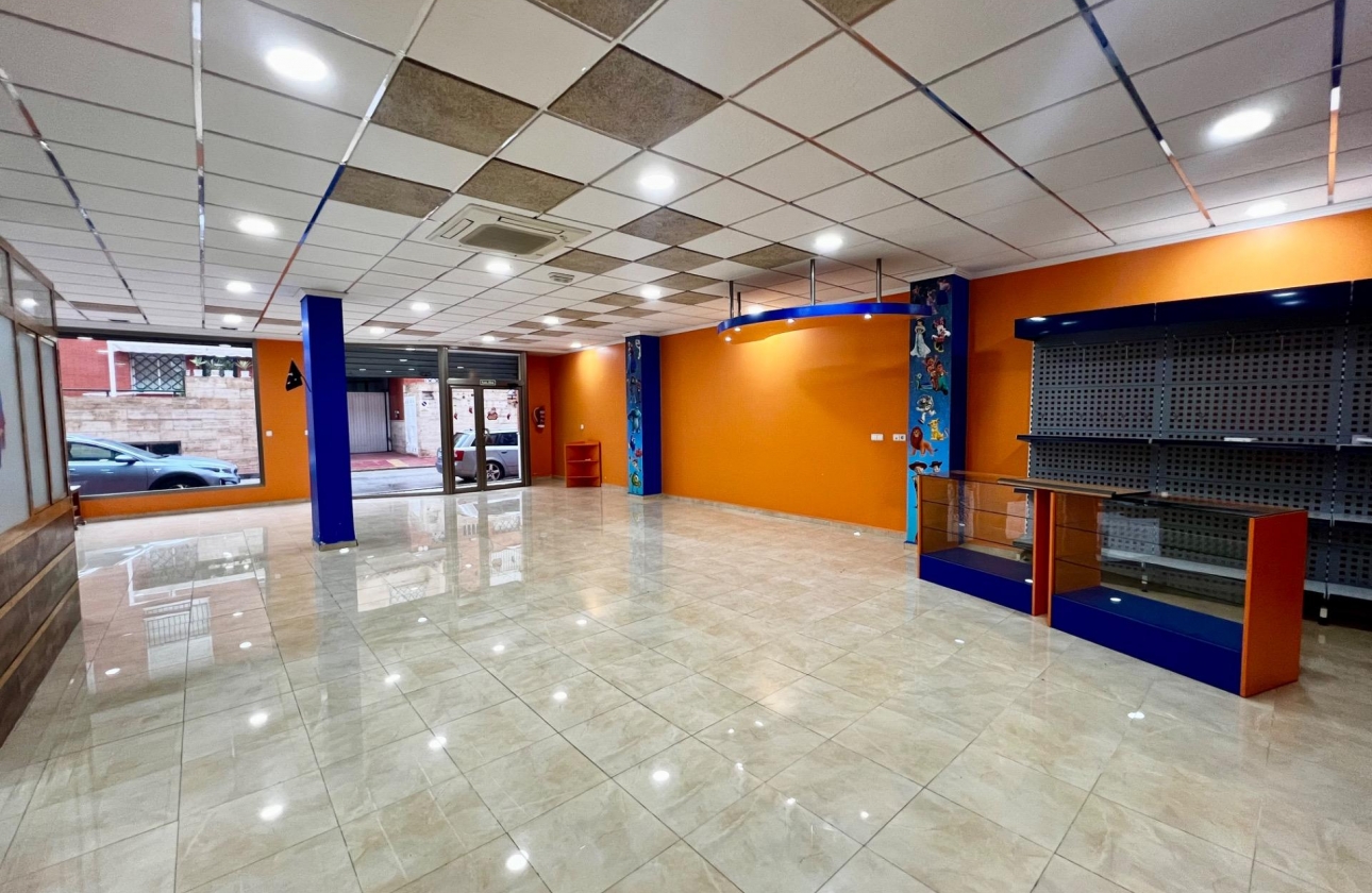 Resale - Commercial Unit - Beniel