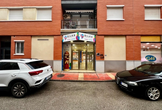 Resale - Commercial Unit - Beniel