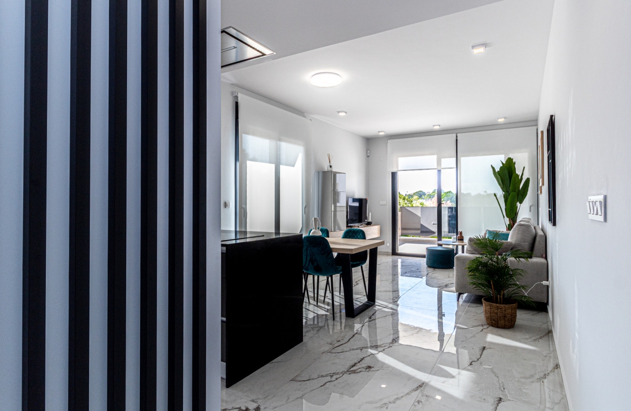 Resale - Apartment - Los Altos