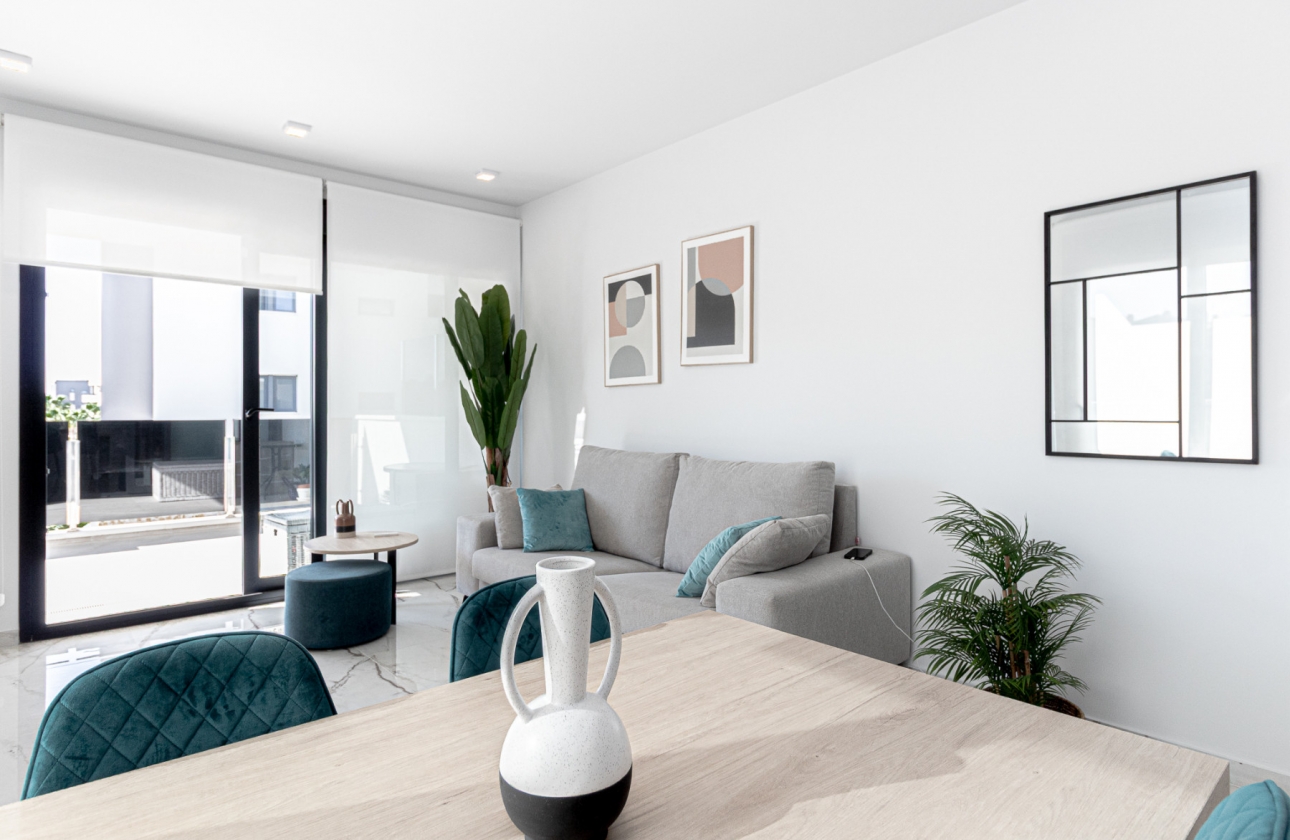 Resale - Apartment - Los Altos