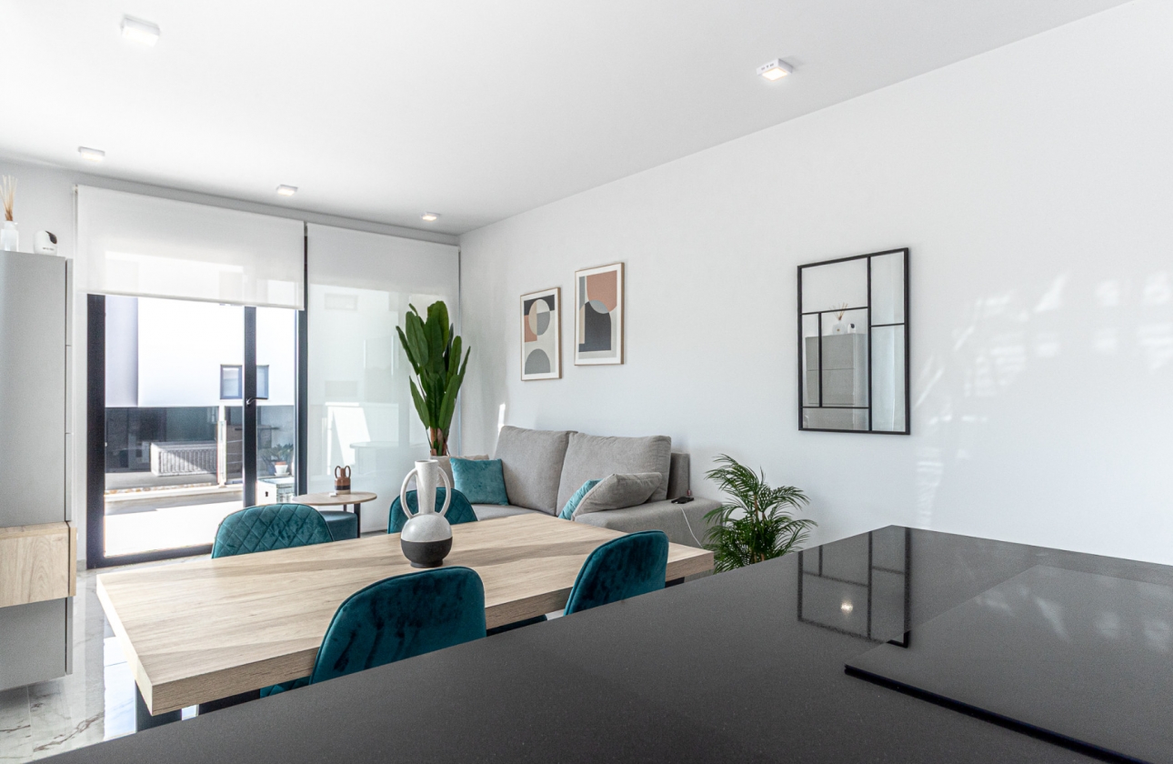 Resale - Apartment - Los Altos