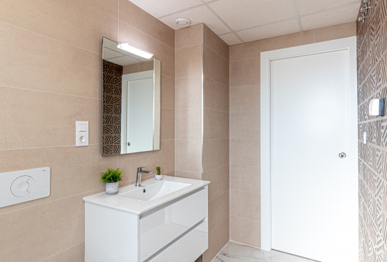 Resale - Apartment - Los Altos