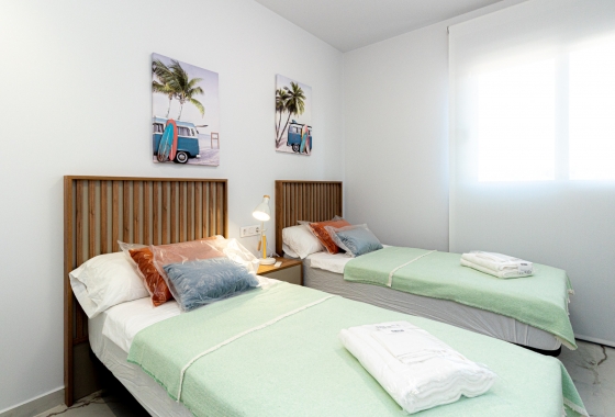 Resale - Apartment - Los Altos