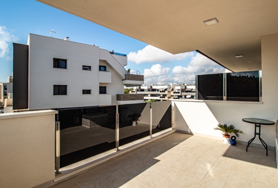 Resale - Apartment - Los Altos
