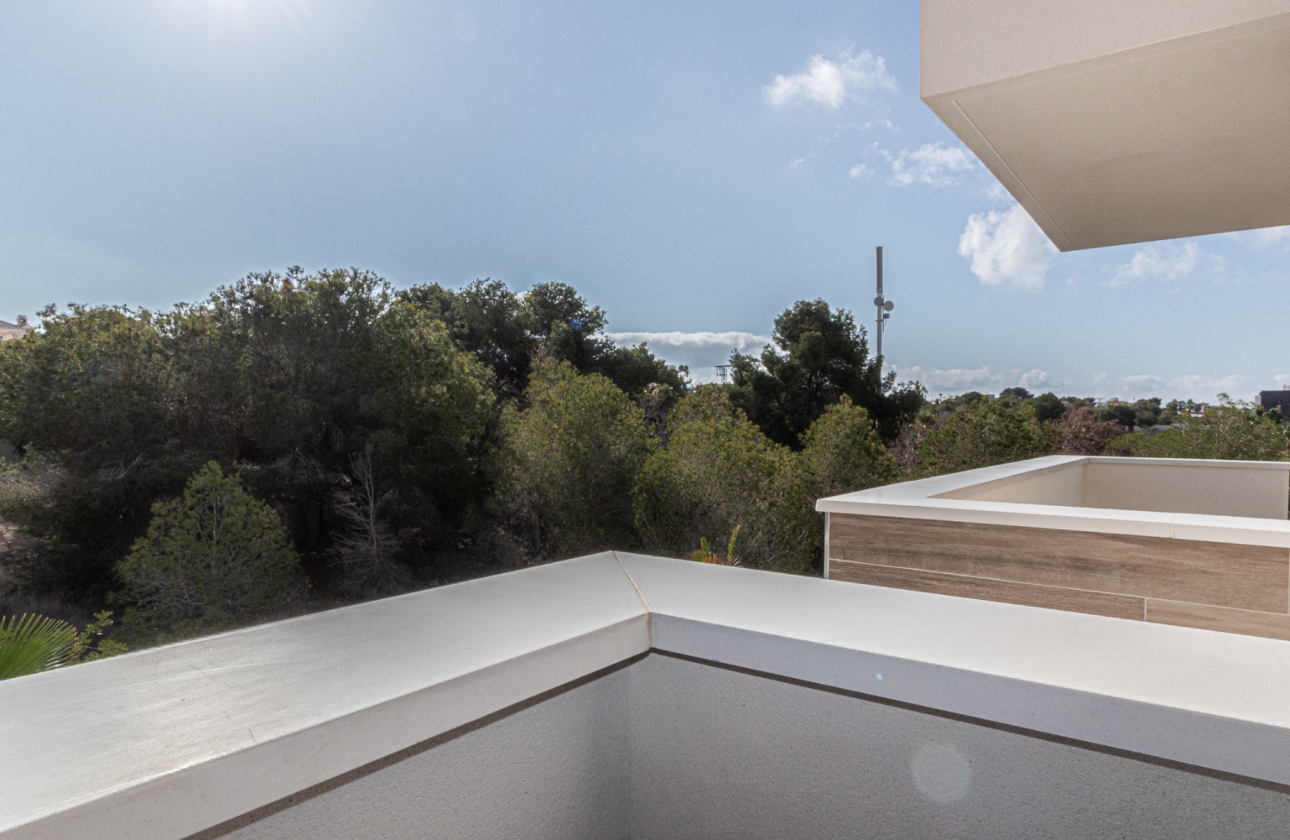 Resale - Apartment - Los Altos