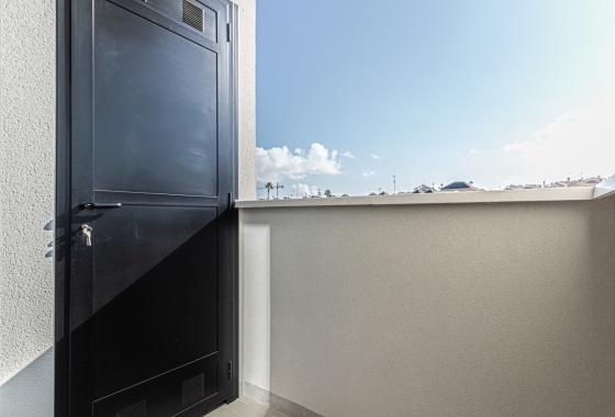 Resale - Apartment - Los Altos