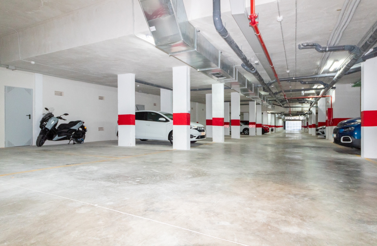 Resale - Apartment - Los Altos