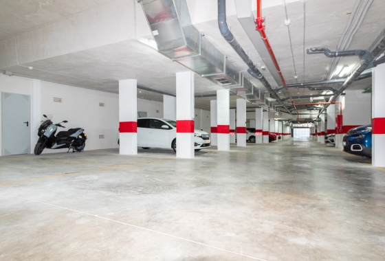 Resale - Apartment - Los Altos