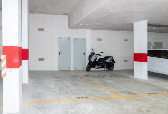 Resale - Apartment - Los Altos