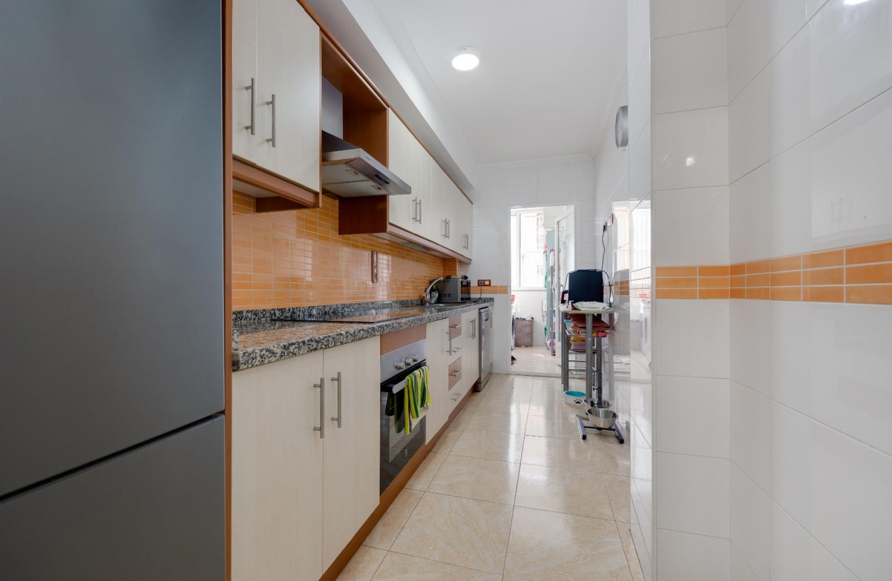 Rynek wtórny - Apartament - Torrevieja - Centro - Muelle Pesquero