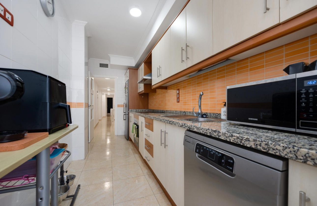 Rynek wtórny - Apartament - Torrevieja - Centro - Muelle Pesquero