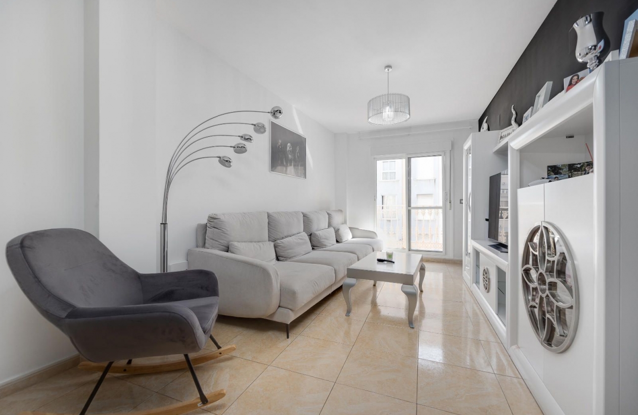 Rynek wtórny - Apartament - Torrevieja - Centro - Muelle Pesquero