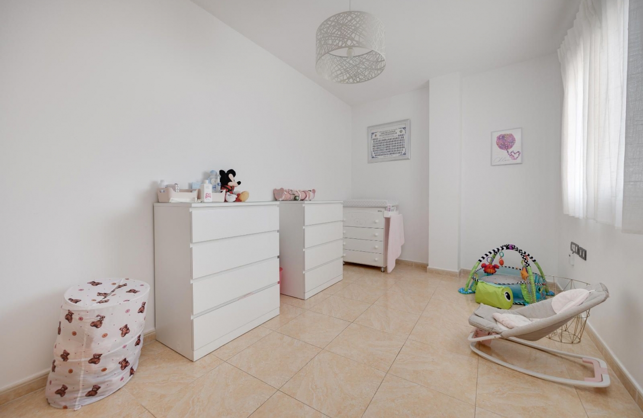 Rynek wtórny - Apartament - Torrevieja - Centro - Muelle Pesquero